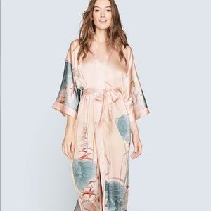 BNWT - Kim + Ono - Blush Kimono